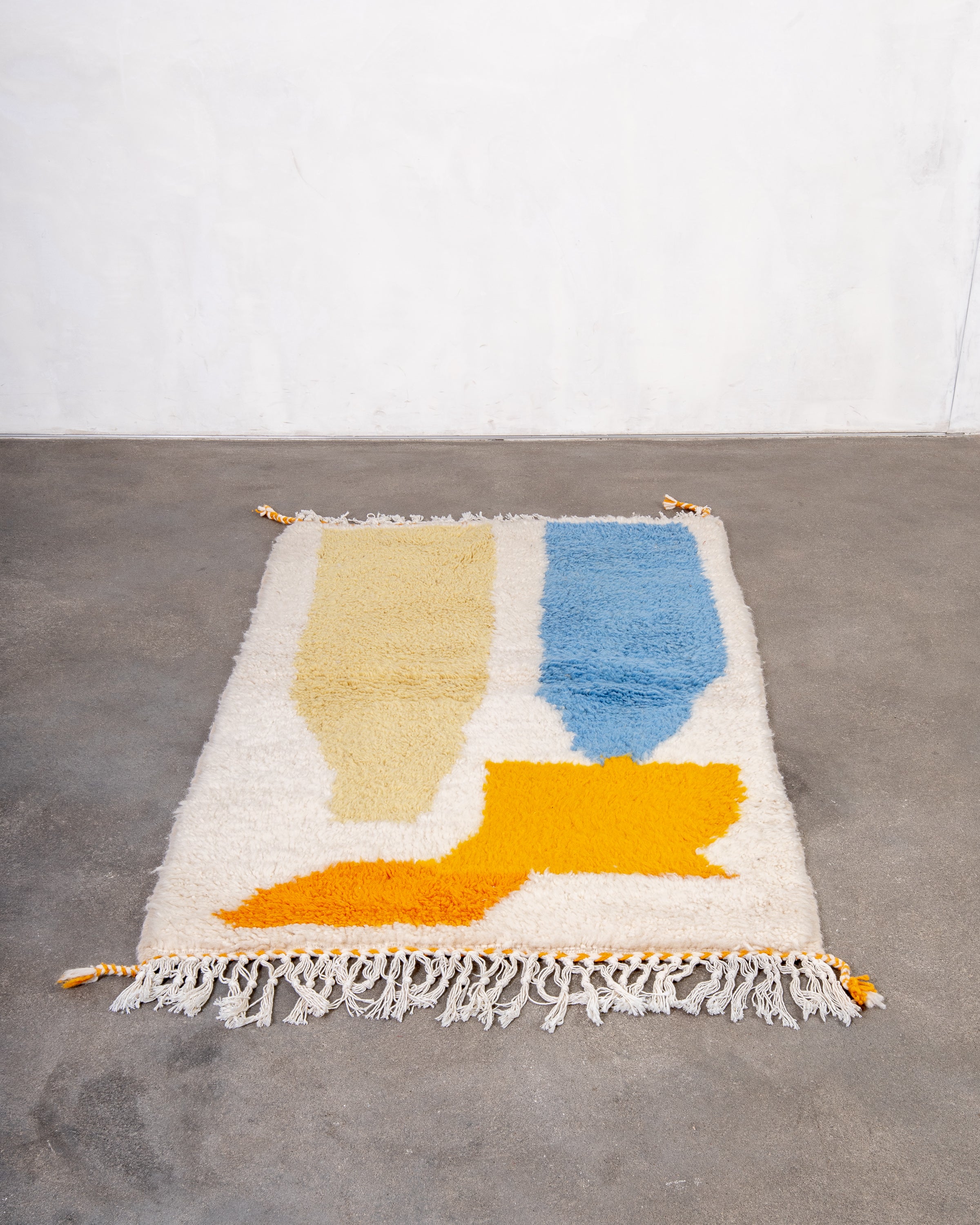 Modern designer handcrafted Berber rug from morocco Beniourain with beautiful colors and patterns